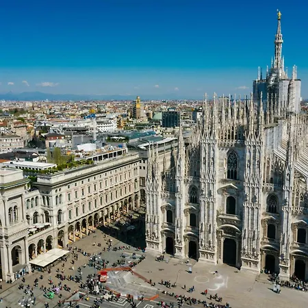 The Urban Wildlife - San Babila Duomo アパート